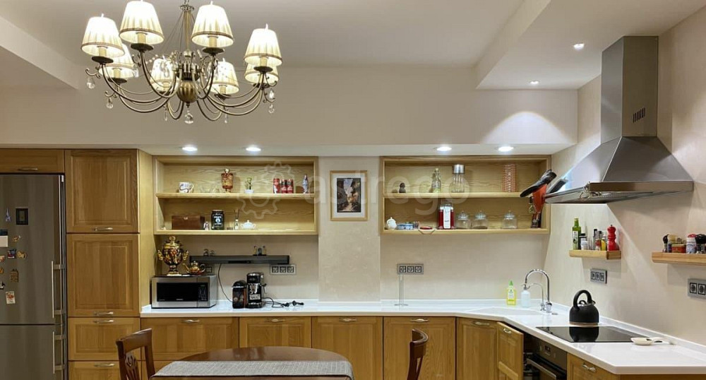 4-комн. квартира, 150 м2, 10/12 эт. Санкт-Петербург - изображение 2