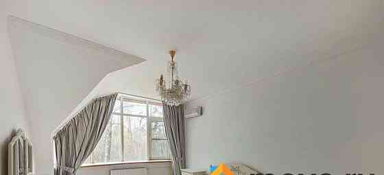 5-комн. квартира, 270 м2, 3/3 эт. Москва