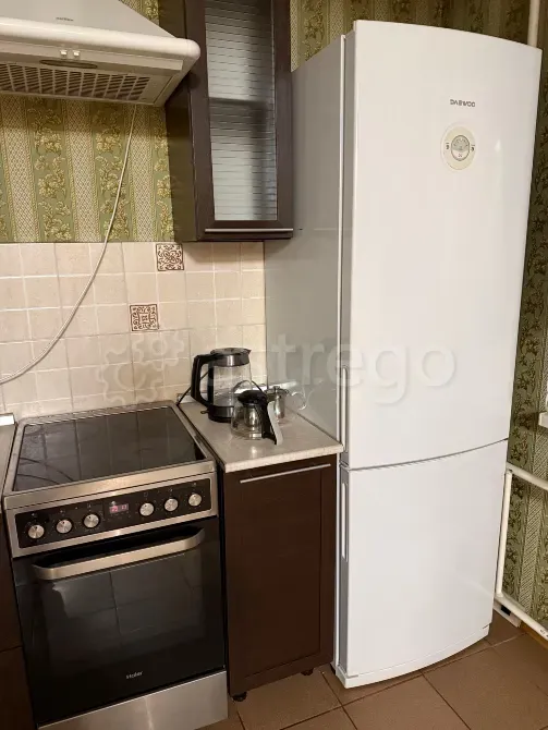 Сдам 2-комн. квартиру, 68 м2, 10/11 эт., долгосрочно Барнаул - изображение 2