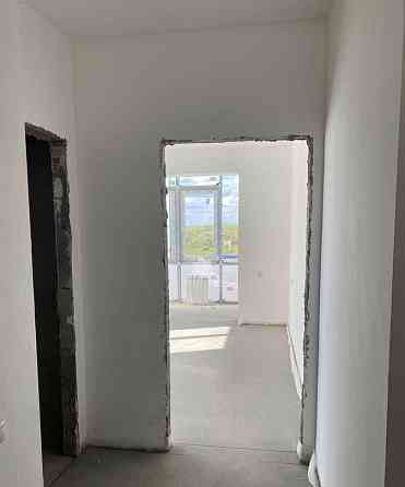 3-комн. квартира, 92 м2, 1/3 эт. Северный
