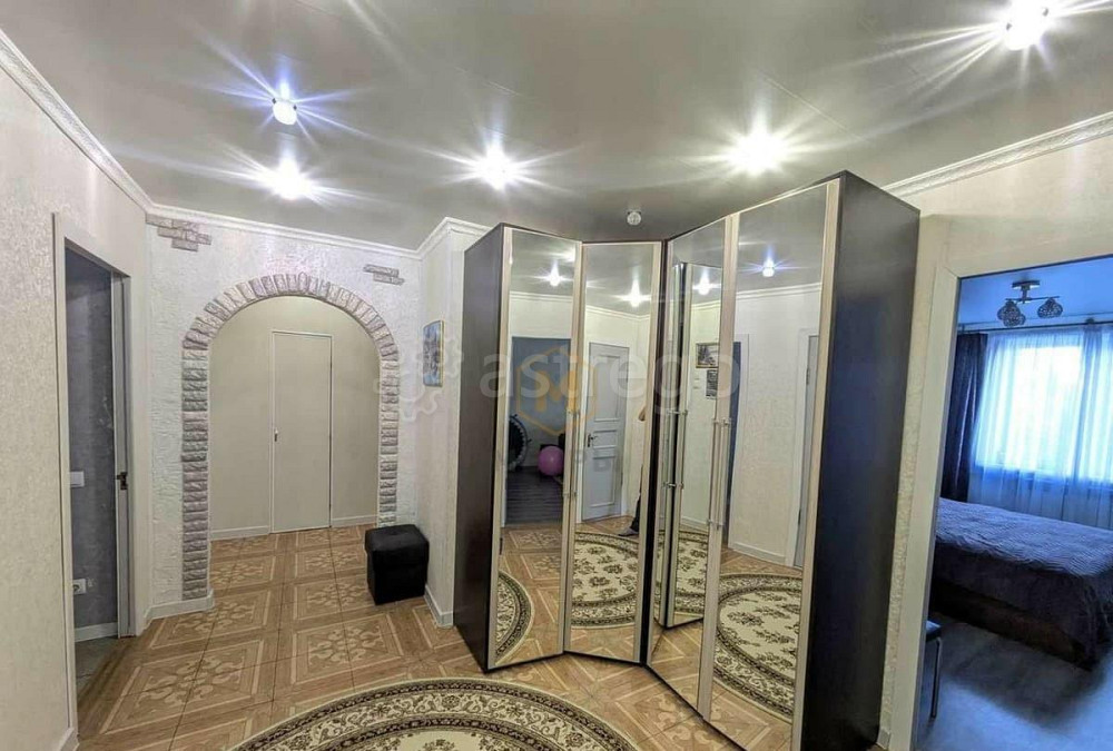 4-комн. квартира, 85 м2, 2/5 эт. Северный - изображение 1