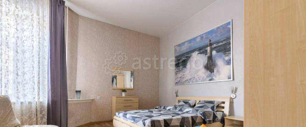 3-комн. квартира, 90 м2, 2/4 эт. Санкт-Петербург - изображение 1