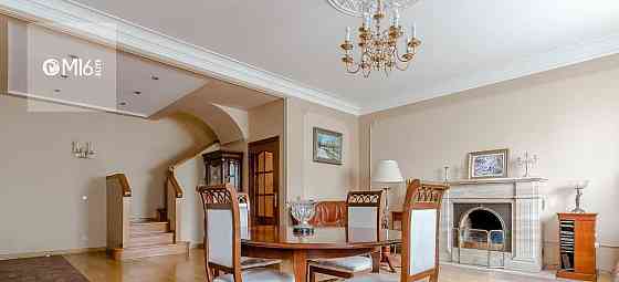 5-комн. квартира, 189.7 м2, 3/4 эт. Санкт-Петербург