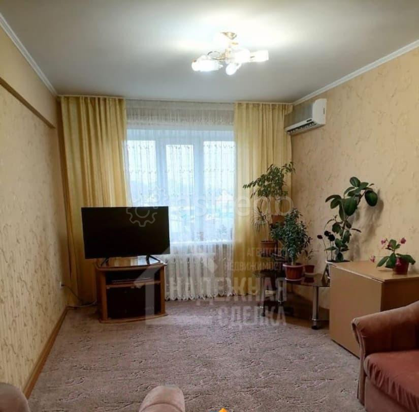 4-комн. квартира, 82 м2, 2/5 эт. Рубцовск - изображение 1