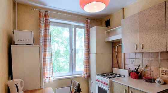 1-комн. квартира, 35 м2, 3/9 эт. Москва