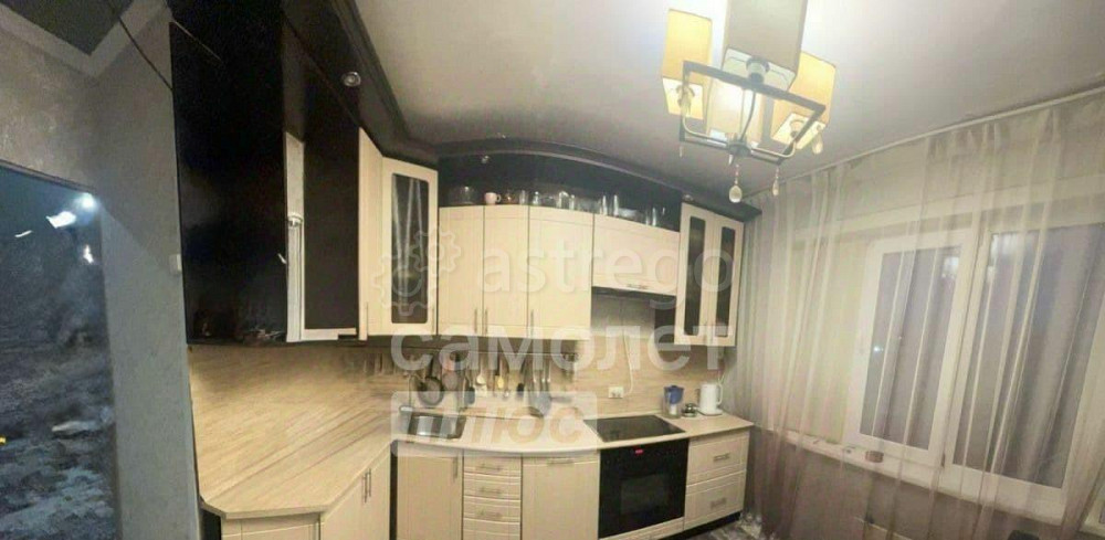 3-комн. квартира, 72 м2, 3/3 эт. Бийск - изображение 1