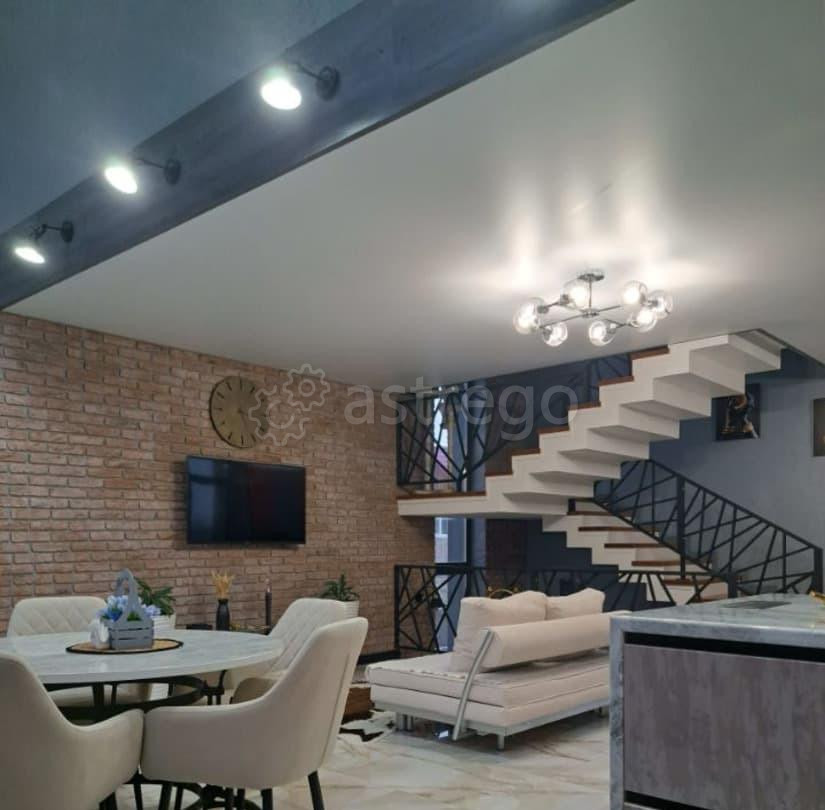 Коттедж, 227 м2, 3 сотки, 3 эт. Барнаул - изображение 1