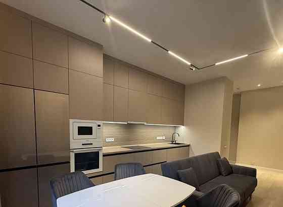 4-комн. квартира, 84 м2, 1/14 эт. Москва