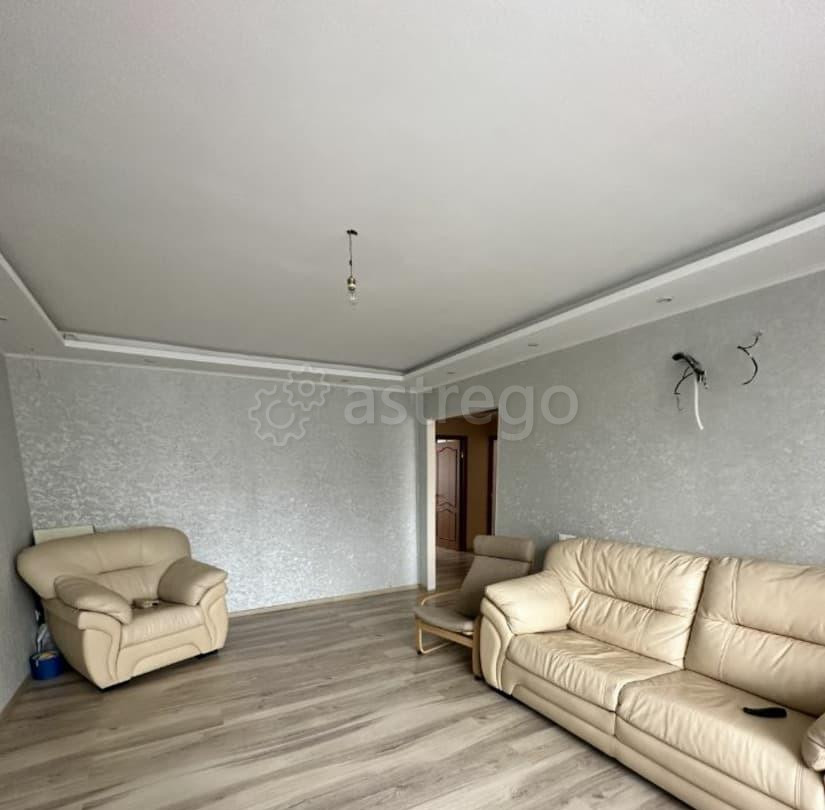 4-комн. квартира, 80 м2, 4/5 эт. Нефтекамск - изображение 1