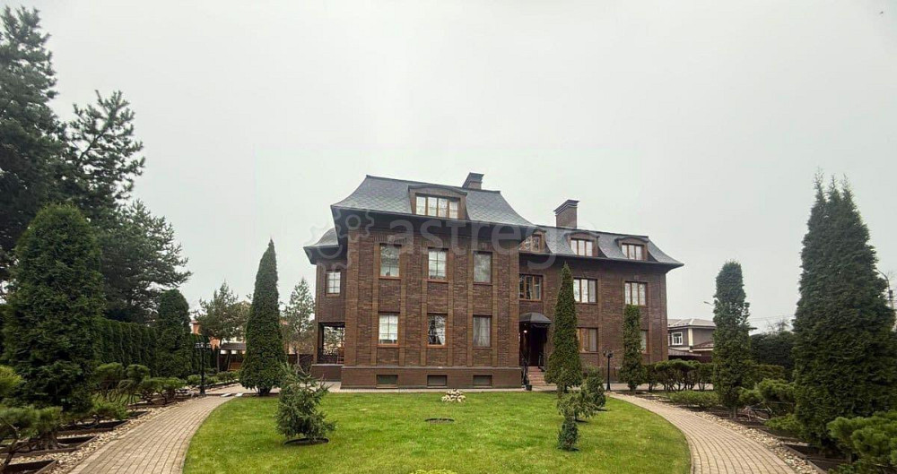 Коттедж, 250 м2, 10 соток, 3 эт. Красногорск - изображение 1