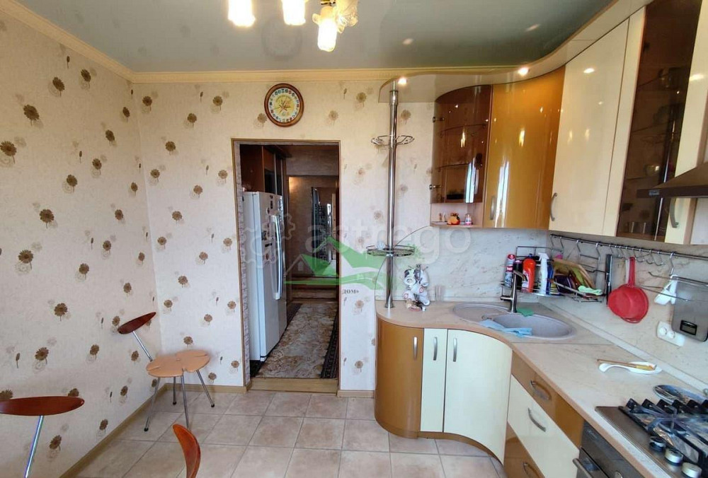 4-комн. квартира, 83.8 м2, 9/10 эт. Белгород - изображение 1