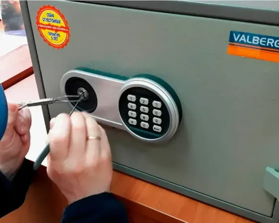 Вскрытие замков, открыть машину, ремонт замков Новороссийск
