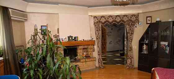 5-комн. квартира, 213 м2, 2/4 эт. Астрахань