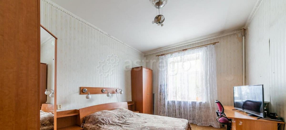 4-комн. квартира, 111 м2, 3/5 эт. Санкт-Петербург - изображение 1