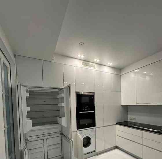4-комн. квартира, 150 м2, 2/9 эт. Москва