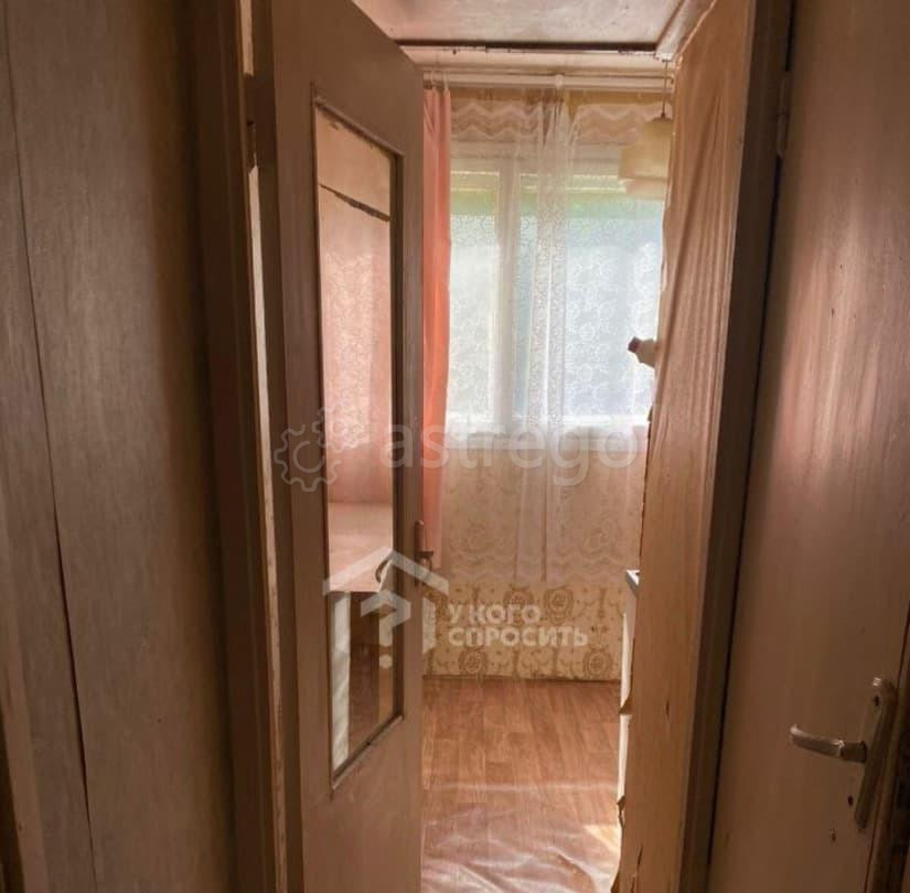Комната, 18 м2, 1/9 эт. Санкт-Петербург - изображение 1