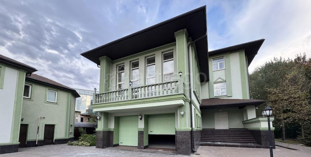 Коттедж, 960 м2, 35 соток, 3 эт. Красногорск - изображение 1