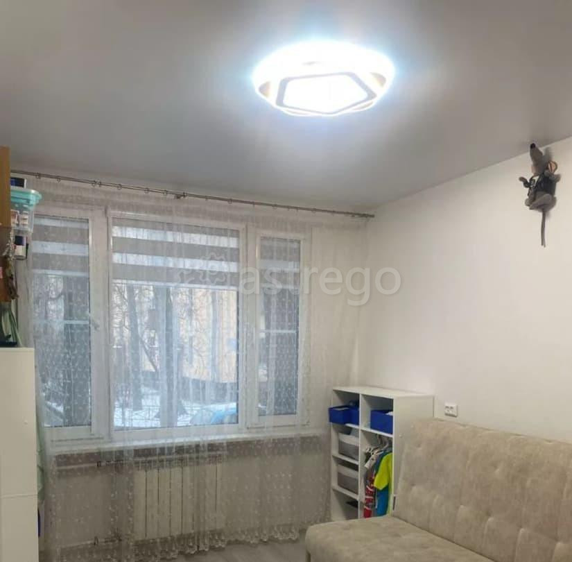 Комната, 12.5 м2, 1/5 эт. Санкт-Петербург - изображение 1