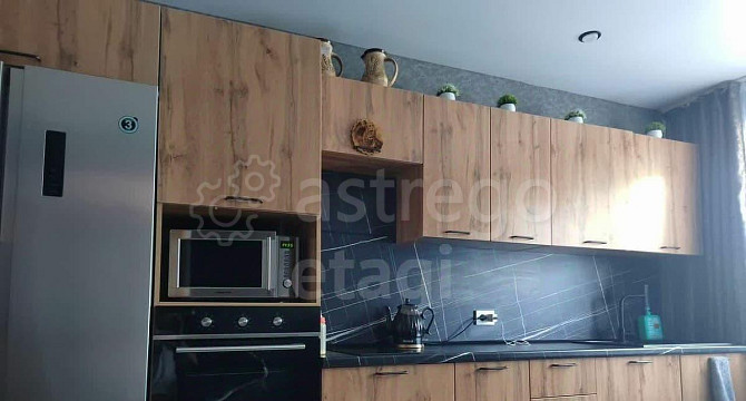 2-комн. квартира, 62.6 м2, 1/5 эт. Бийск - изображение 1