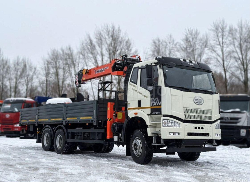 Бортовой грузовик FAW J6P с КМУ HANGIL SV, 2024 Набережные Челны - изображение 1