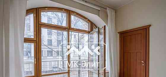 4-комн. квартира, 125 м2, 2/7 эт. Санкт-Петербург