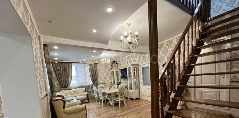 Дом, 265 м2, 5.8 сотки, 3 эт. Красноярск - изображение 6