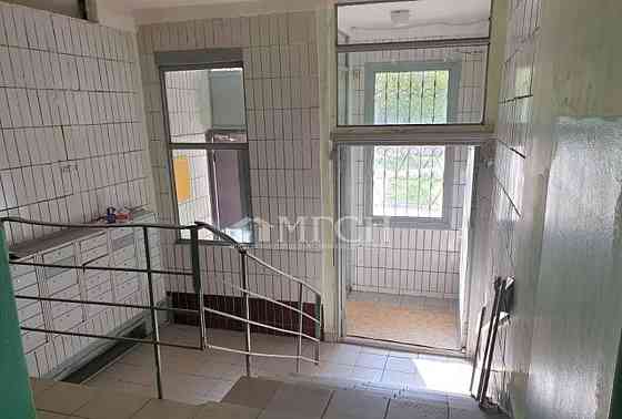 2-комн. квартира, 37 м2, 5/9 эт. Москва