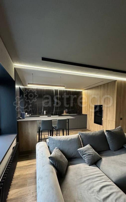 3-комн. квартира, 86 м2, 8/9 эт. Белгород - изображение 1