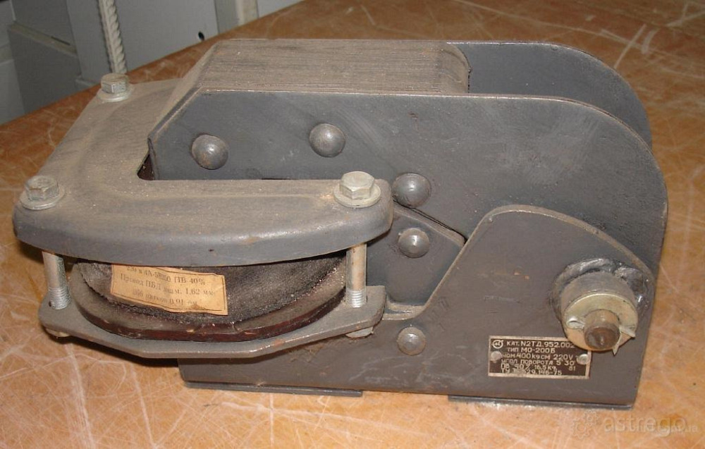 Куплю Электромагниты EmA , Эмл1201 , МИС , Концевые Выключатели КУ , ВК , ВП , ВПК Санкт-Петербург - изображение 1