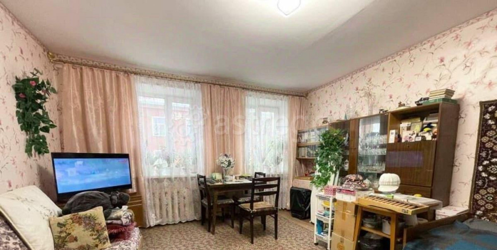 5-комн. квартира, 111.7 м2, 3/3 эт. Санкт-Петербург - изображение 1