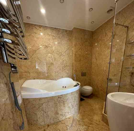 3-комн. квартира, 83.4 м2, 2/5 эт. Москва