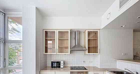 5-комн. квартира, 212 м2, 1/3 эт. Москва