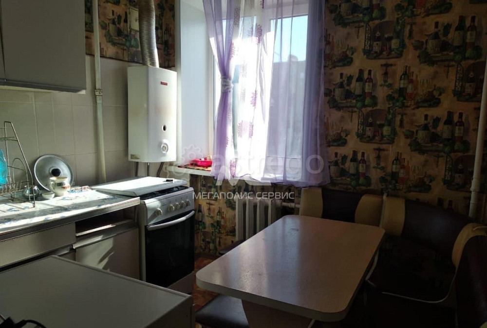 2-комн. квартира, 43 м2, 2/5 эт. Астрахань - изображение 2