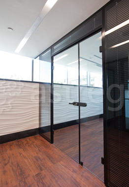 Дверь цельностеклянная алюминиевый профиль под ключ Челябинск - изображение 1