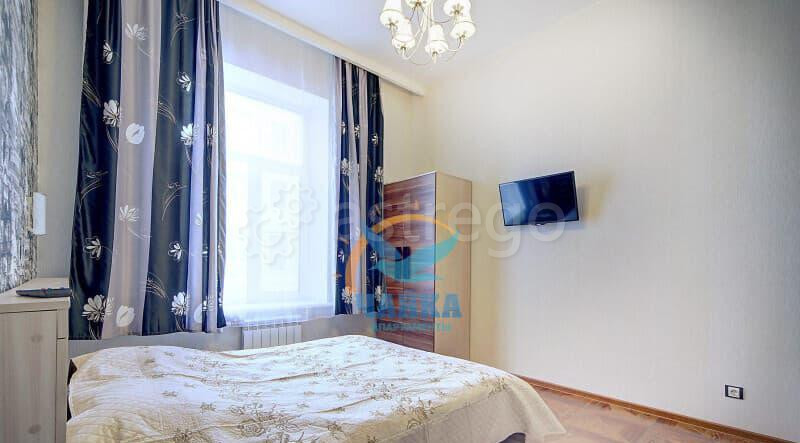 2-комн. квартира, 65 м2, 2/4 эт. Санкт-Петербург - изображение 1