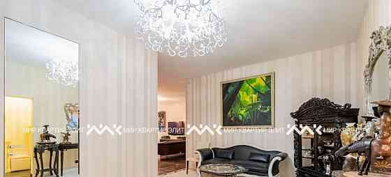 4-комн. квартира, 165.4 м2, 2/8 эт. Санкт-Петербург