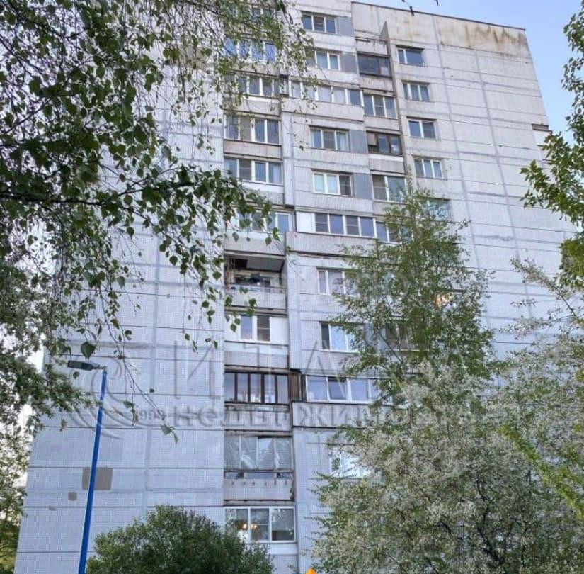 Комната, 20 м2, 1/12 эт. Санкт-Петербург - изображение 1