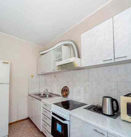 3-комн. квартира, 63 м2, 2/9 эт. Бийск