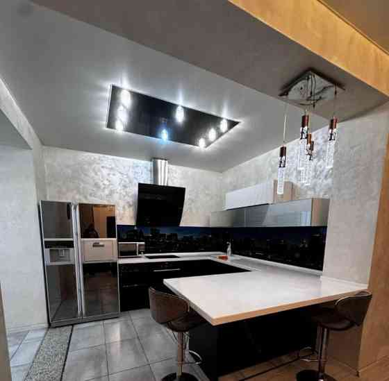 3-комн. квартира, 100 м2, 1/2 эт. Назарово