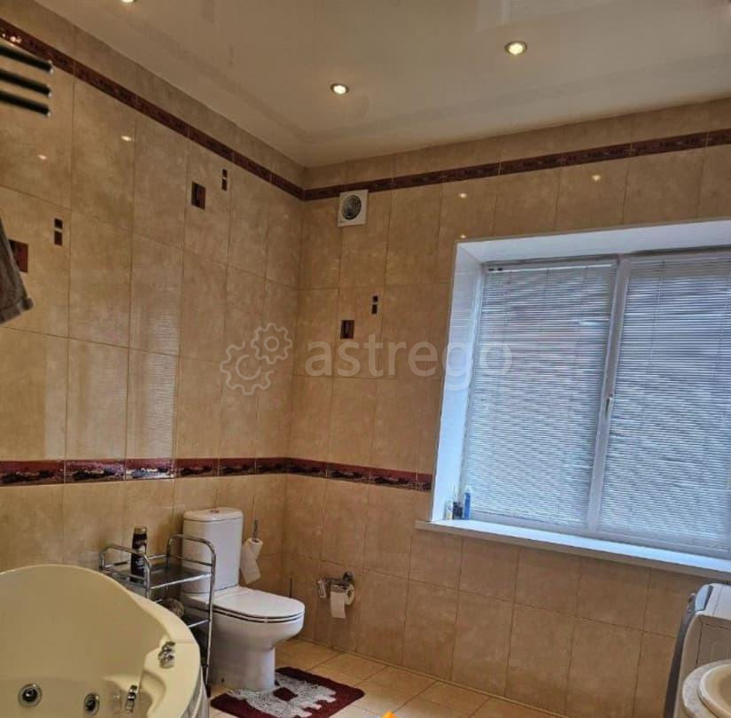 4-комн. квартира, 120 м2, 4/5 эт. Астрахань - изображение 2