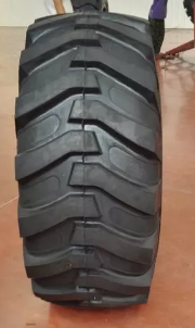 Шины 17.5L-24 Roadguider 12PR TL R-4 QH601 Санкт-Петербург