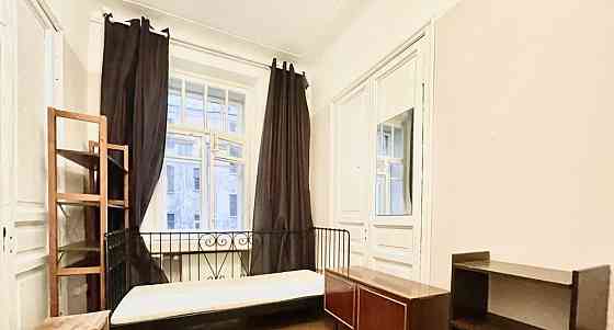 Комната, 20 м2, 4/9 эт. Санкт-Петербург