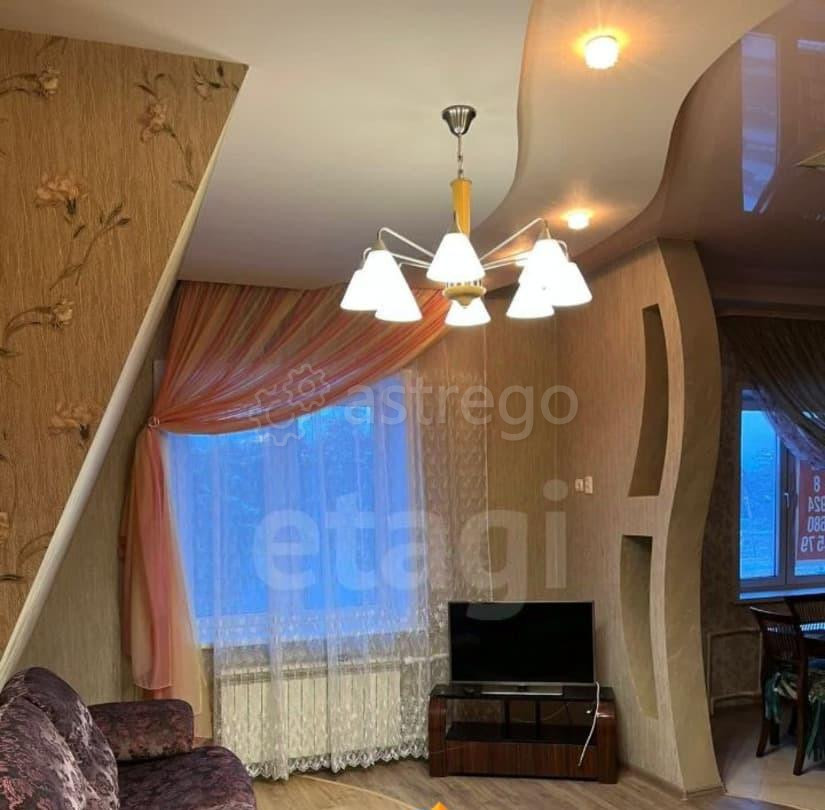 2-комн. квартира, 67 м2, 4/5 эт. Белогорск - изображение 1