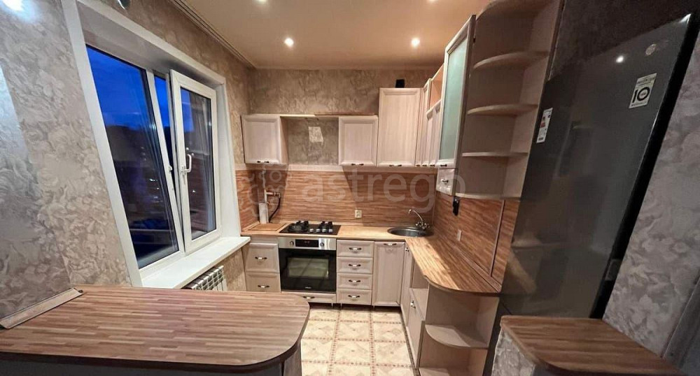 3-комн. квартира, 60 м2, 5/5 эт. Красноярск - изображение 1
