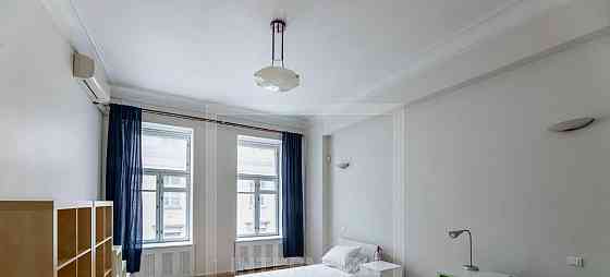 5-комн. квартира, 190 м2, 4/5 эт. Москва