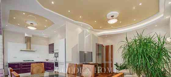 3-комн. квартира, 100 м2, 3/7 эт. Санкт-Петербург