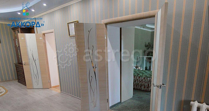 Коттедж, 270.8 м2, 10.29 сотки, 3 эт. Барнаул - изображение 2