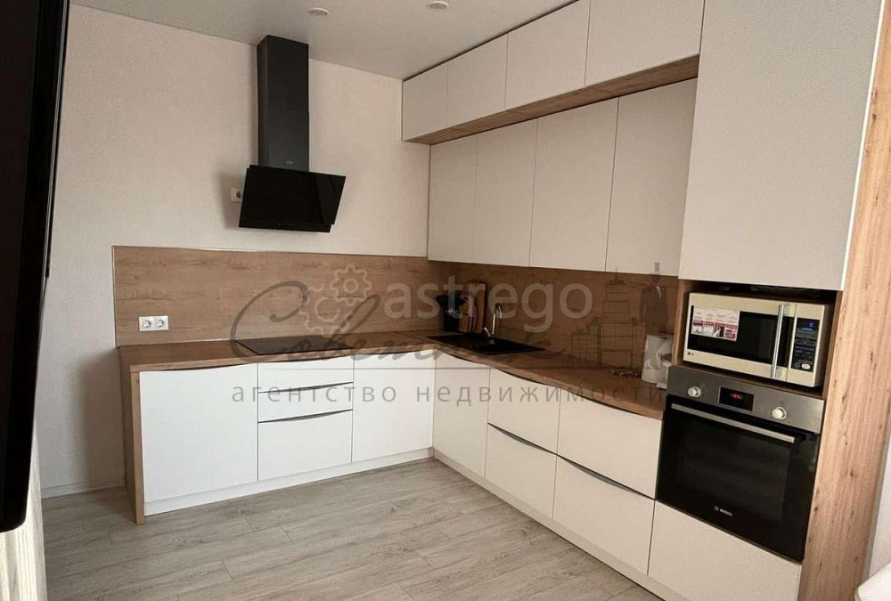3-комн. квартира, 92.5 м2, 5/8 эт. Старый Оскол - изображение 2