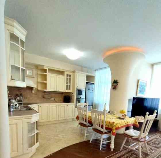 4-комн. квартира, 111.9 м2, 5/8 эт. Москва