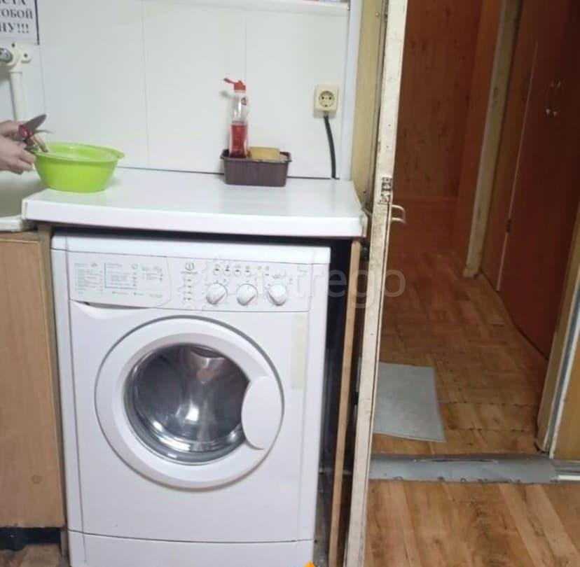 Комната, 12 м2, 3/6 эт. Барнаул - изображение 2